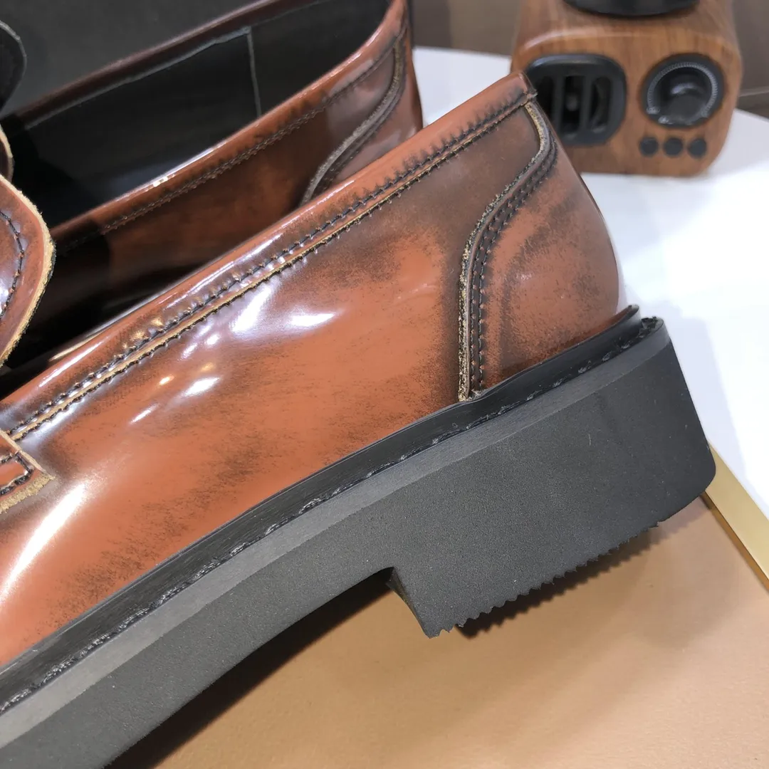 Men's shoes 💰680💰[Dior] (water-dyed cowhide lining) Dior original 1:1 high-quality factory, imported original materials, imported version of raw cowhide, water-dyed cowhide lining, original TPU outsole, code number: 38-44